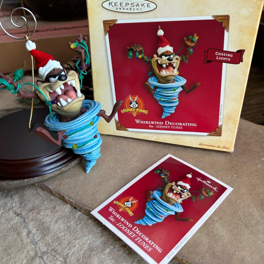 Hallmark Keepsake Looney Tunes Taz Ornament New in Box